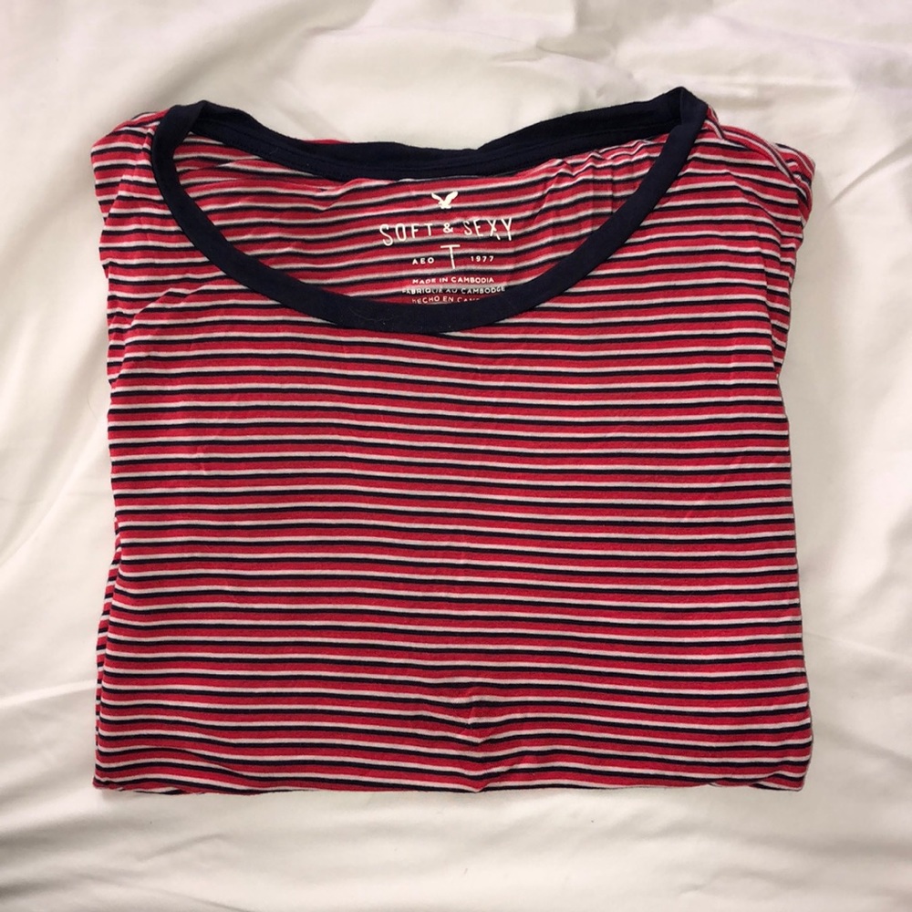 Women’s American Eagle Tee shirt